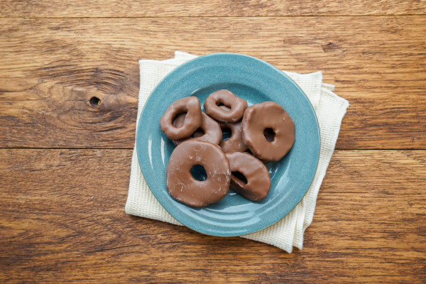 Apfelringe mit Vollmilchschokolade