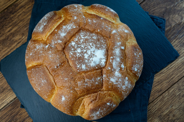 Kartoffelbrot mit frischen Kartoffeln