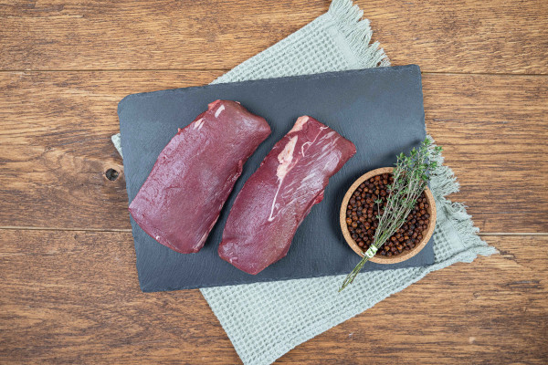 Kalbs Rücken vom Damhirsch tiefgekühlt