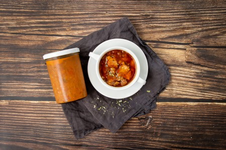 Gulaschsuppe (vom Aktivstall-Schwein)